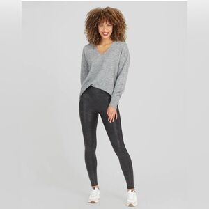 SPANX Black Faux Leather Leggings. Fall Winter Casual Tommy Control Neutral Sz L